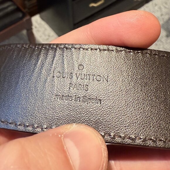 Louis Vuitton Grey Glacier Taiga LV Buckle 35 Belt - Picture 11 of 11
